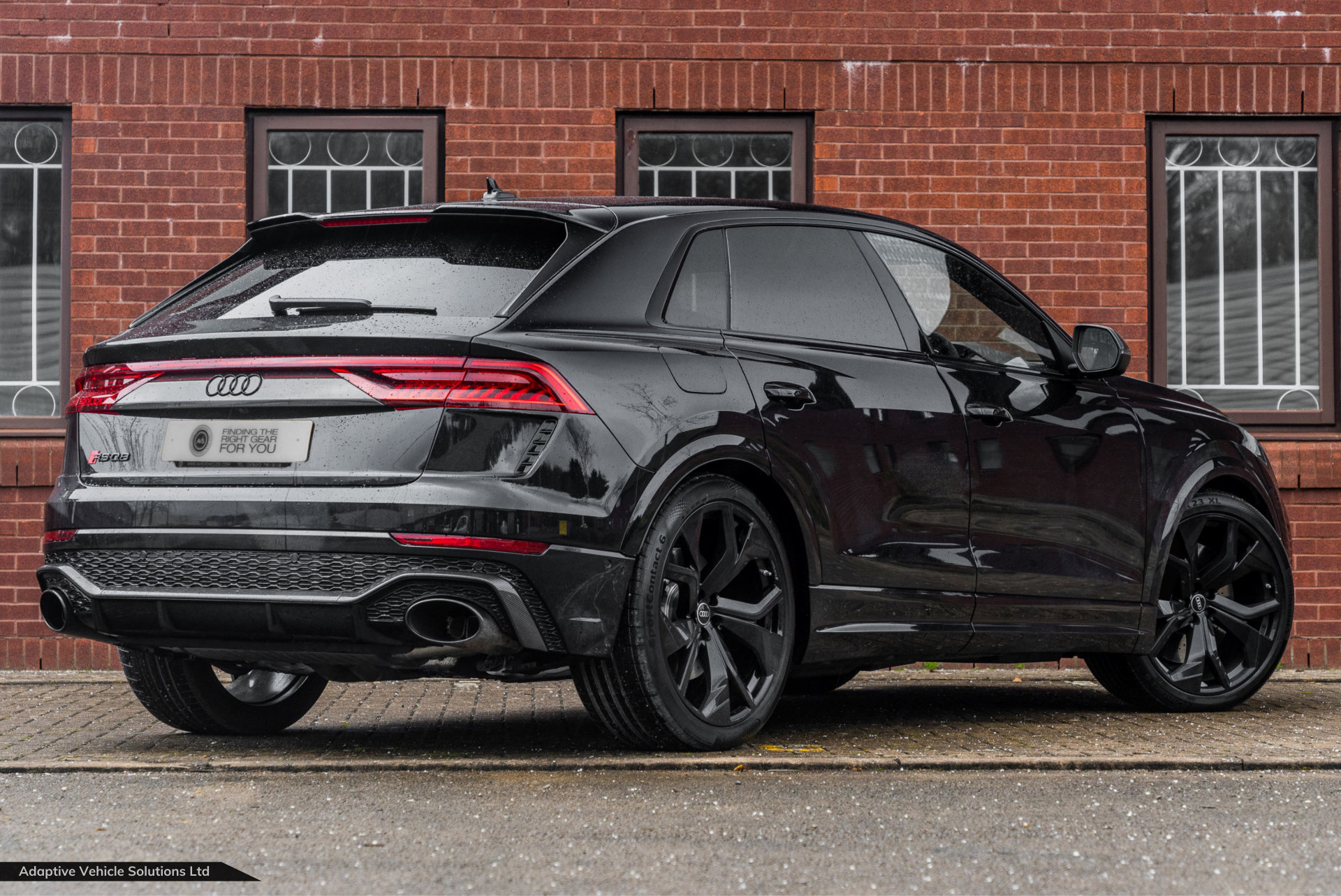 2021 Audi RS Q8 Carbon Edition New Black off side rear black calipers view
