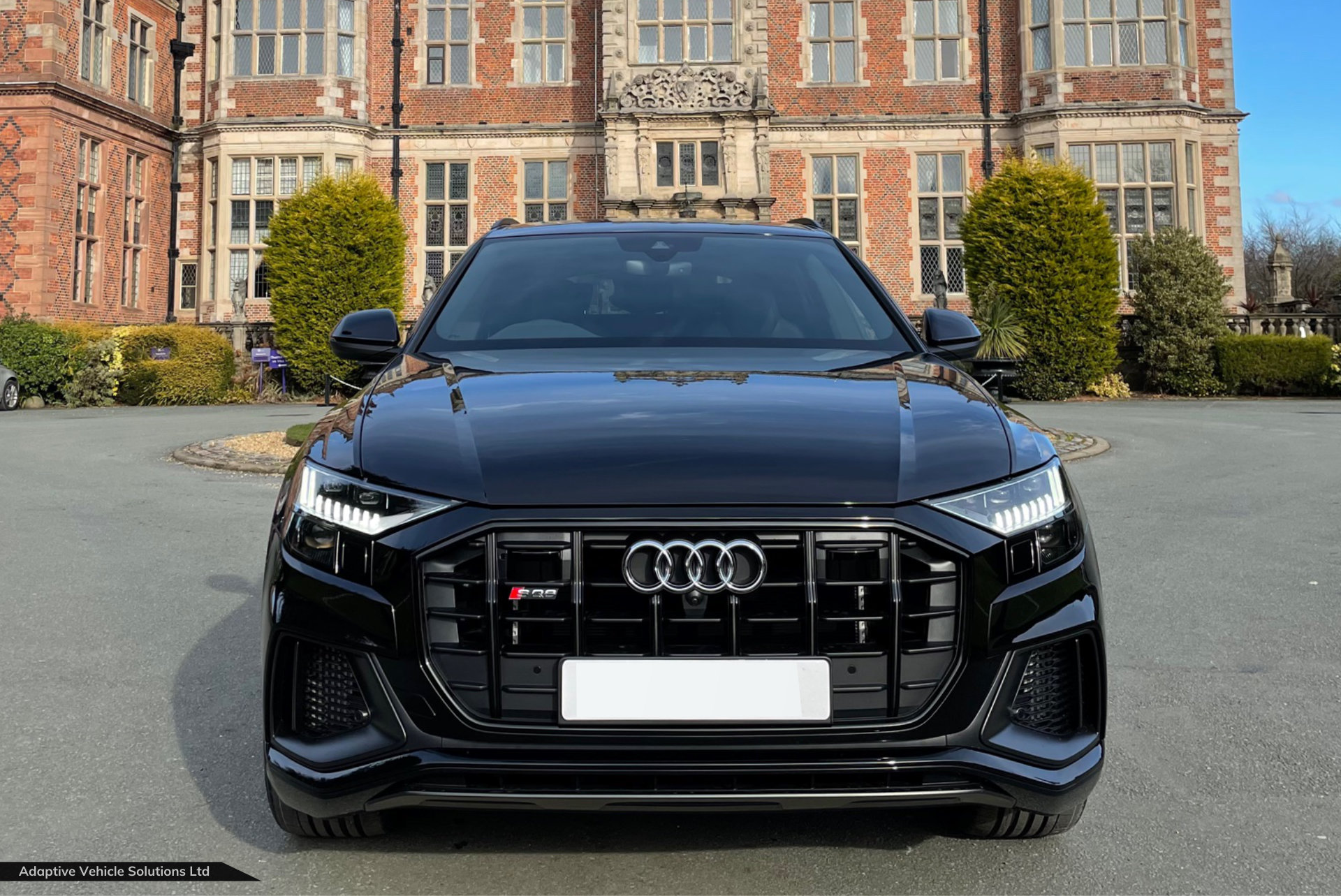 Audi SQ8 Black Edition 507PS front view