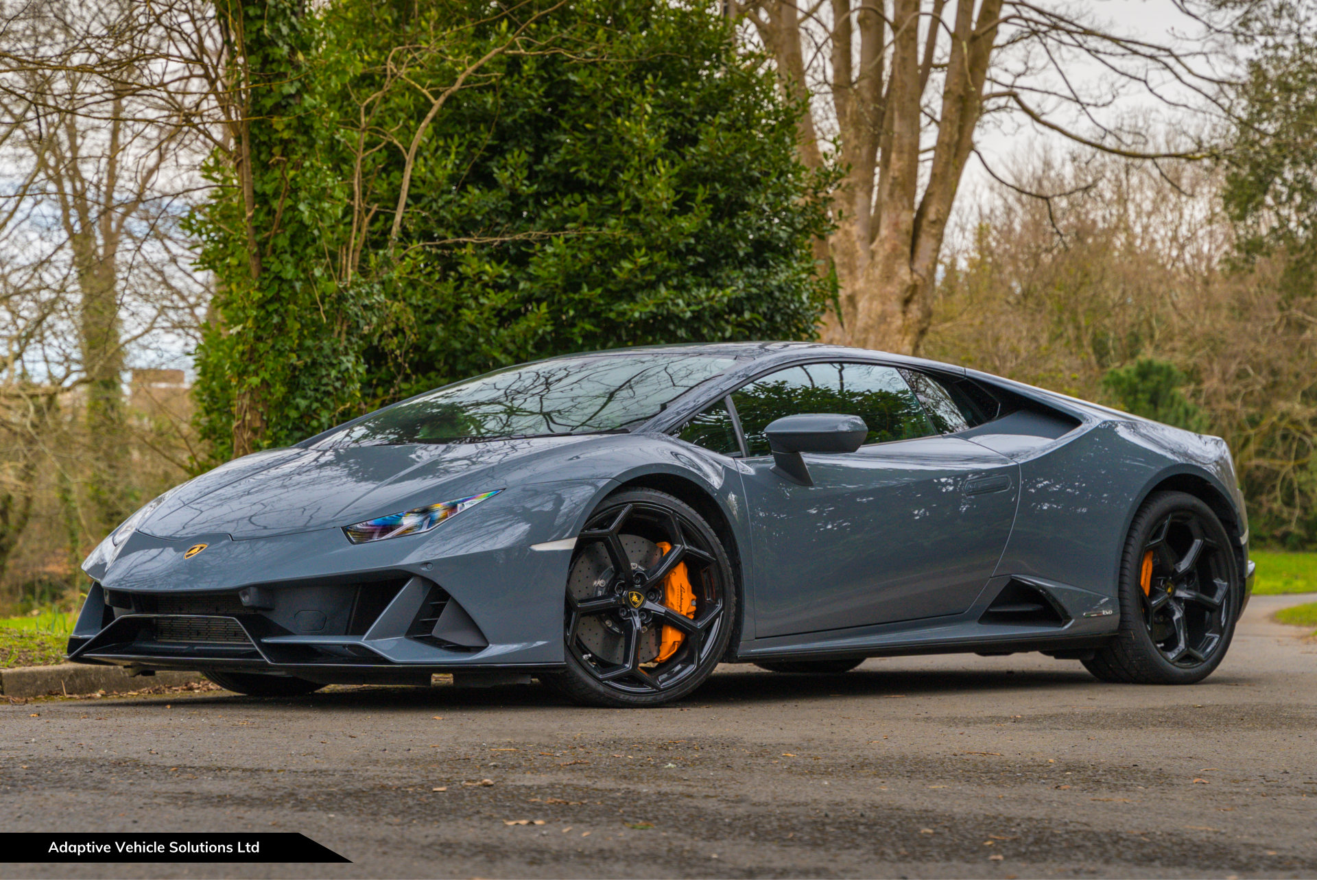 2020 Lamborghini Huracan Evo Coupe Grigio Telesto near side front