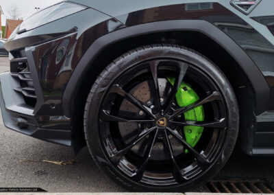 Lamborghini Urus Taigete wheel green calipers