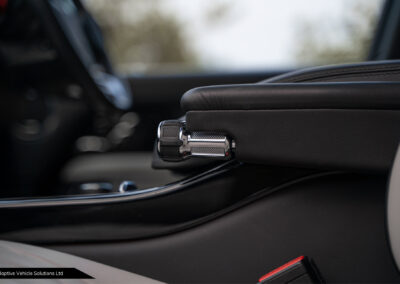 2019 Range Rover SVAutobiography armrest adjuster