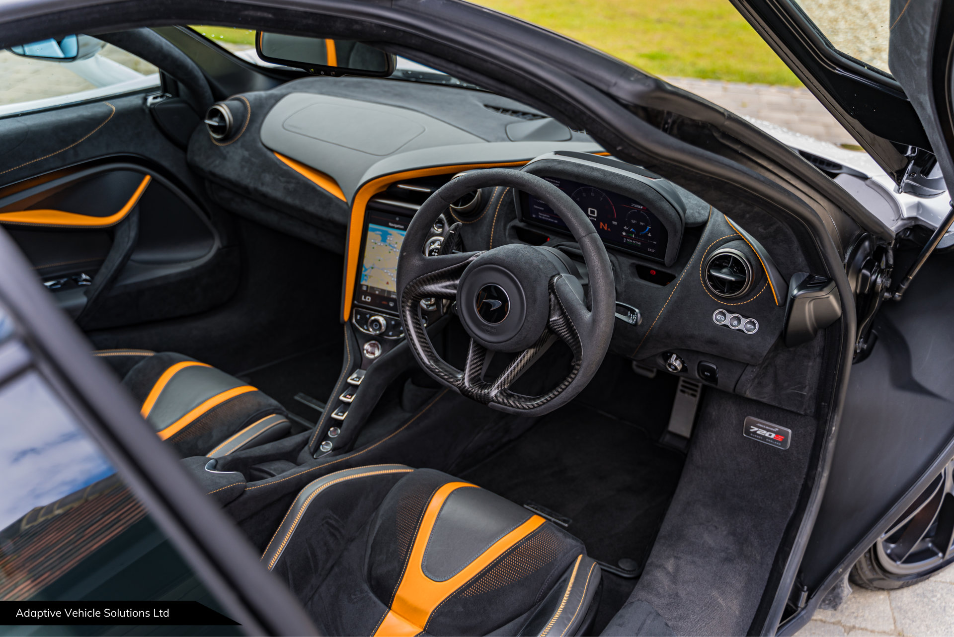 2018 18 McLaren 720s Performance Coupe White drivers side interior view