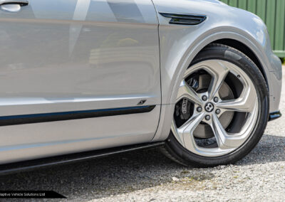 2022 Bentley Bentayga S V8 Extreme Silver directional wheels