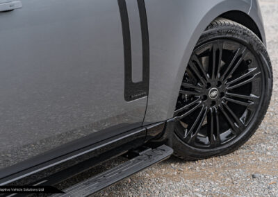 2022 Range Rover P400 Autobiography electric side steps