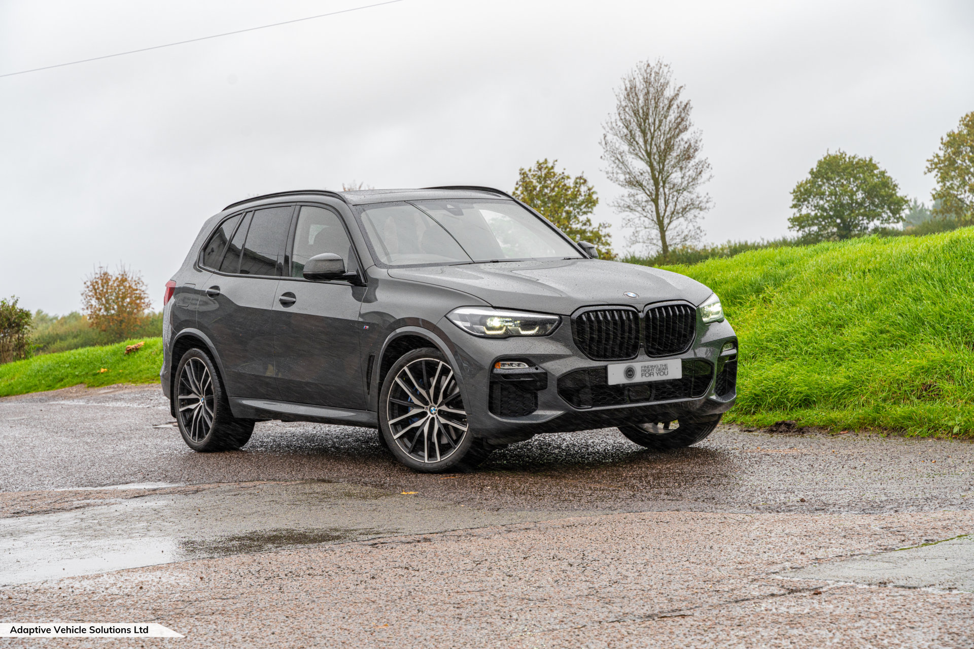 2019 BMW X5 40d M Sport website header