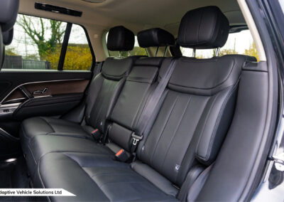 2022 Range Rover D300 HSE Santorini Black rear bench seat