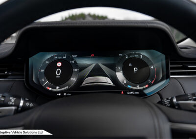 2022 Range Rover D300 HSE Santorini Black interactive drivers display