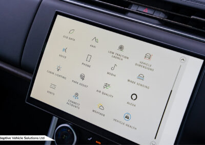 2022 Range Rover D300 HSE Santorini Black infotainment menu page 2