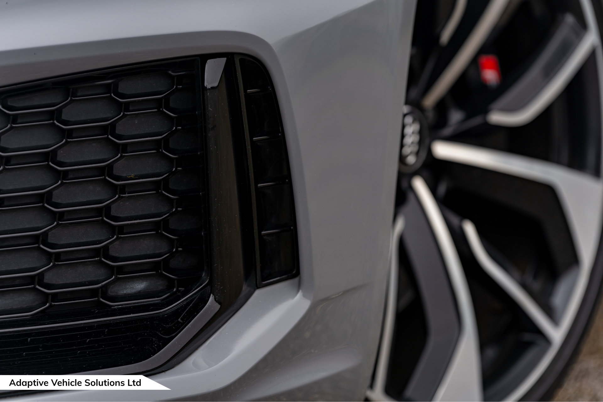 2019 Audi RS4 Avant Sport Edition Nardo Grey black lower air intake surround