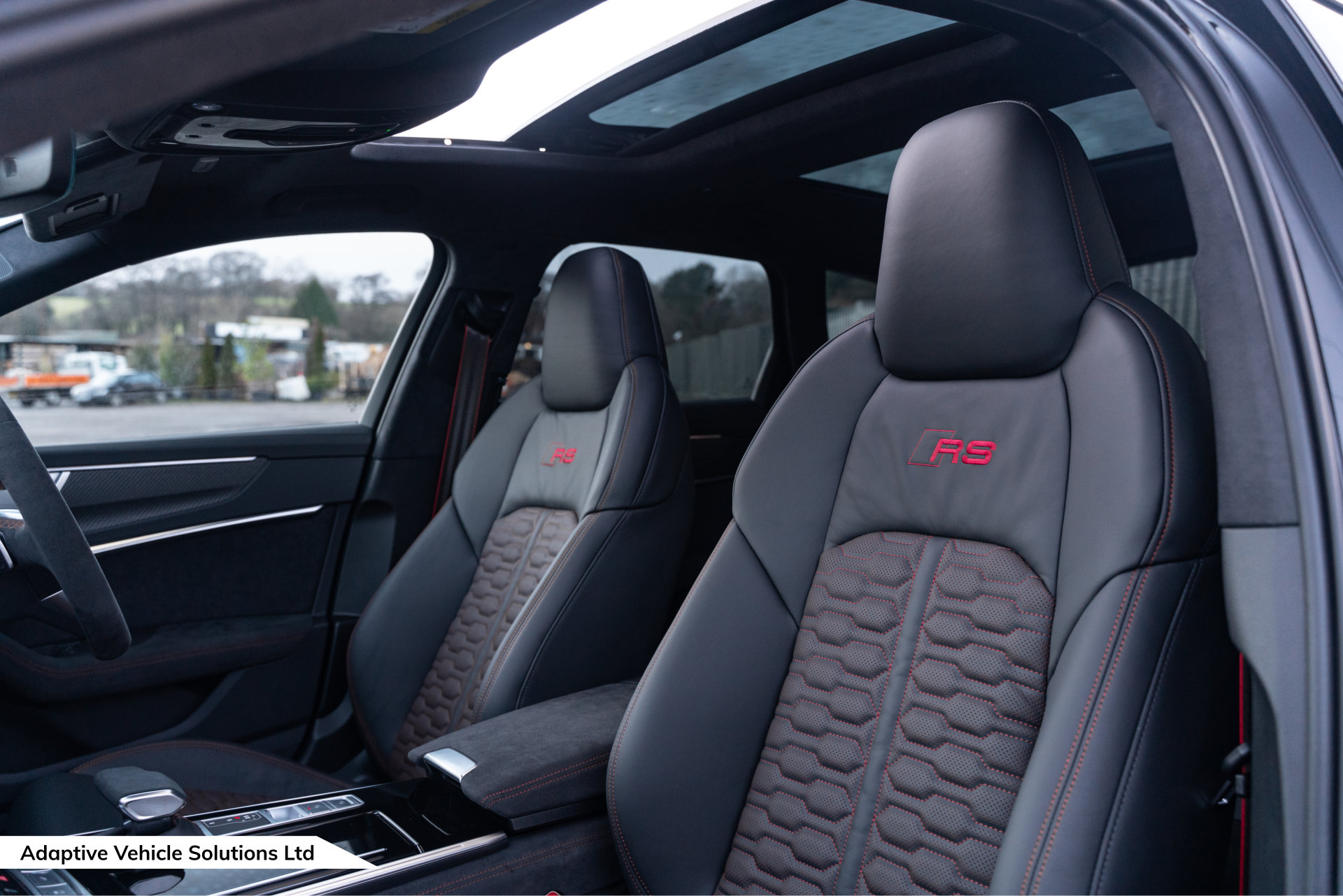 2023 73 Audi RS6 Perf Carbon Vorsprung Towbar passenger seat