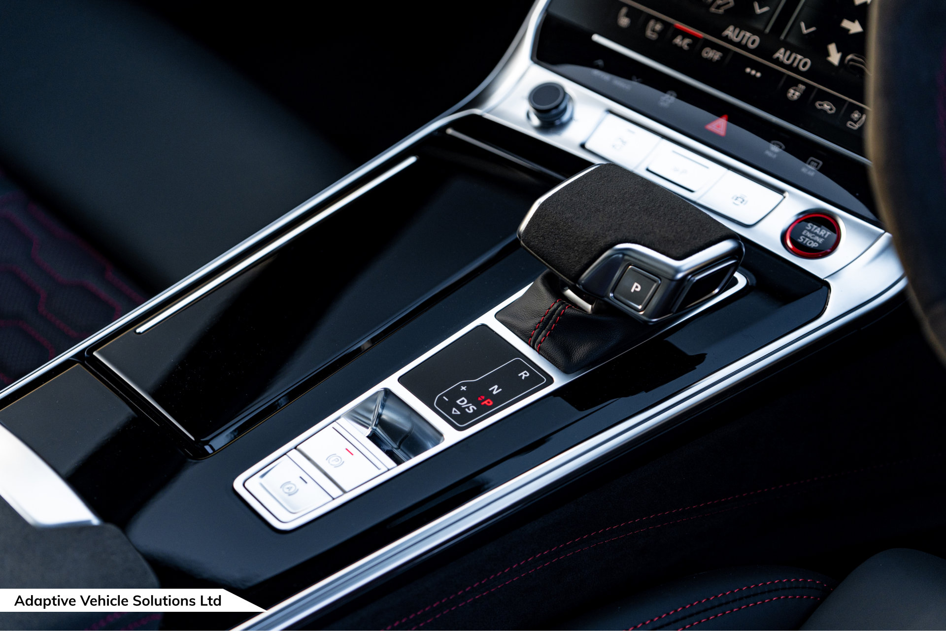 2023 73 Audi RS6 Perf Carbon Vorsprung Towbar centre console