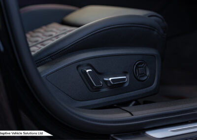 2023 73 Audi RS6 Perf Carbon Vorsprung Towbar driver electric seat adjustment