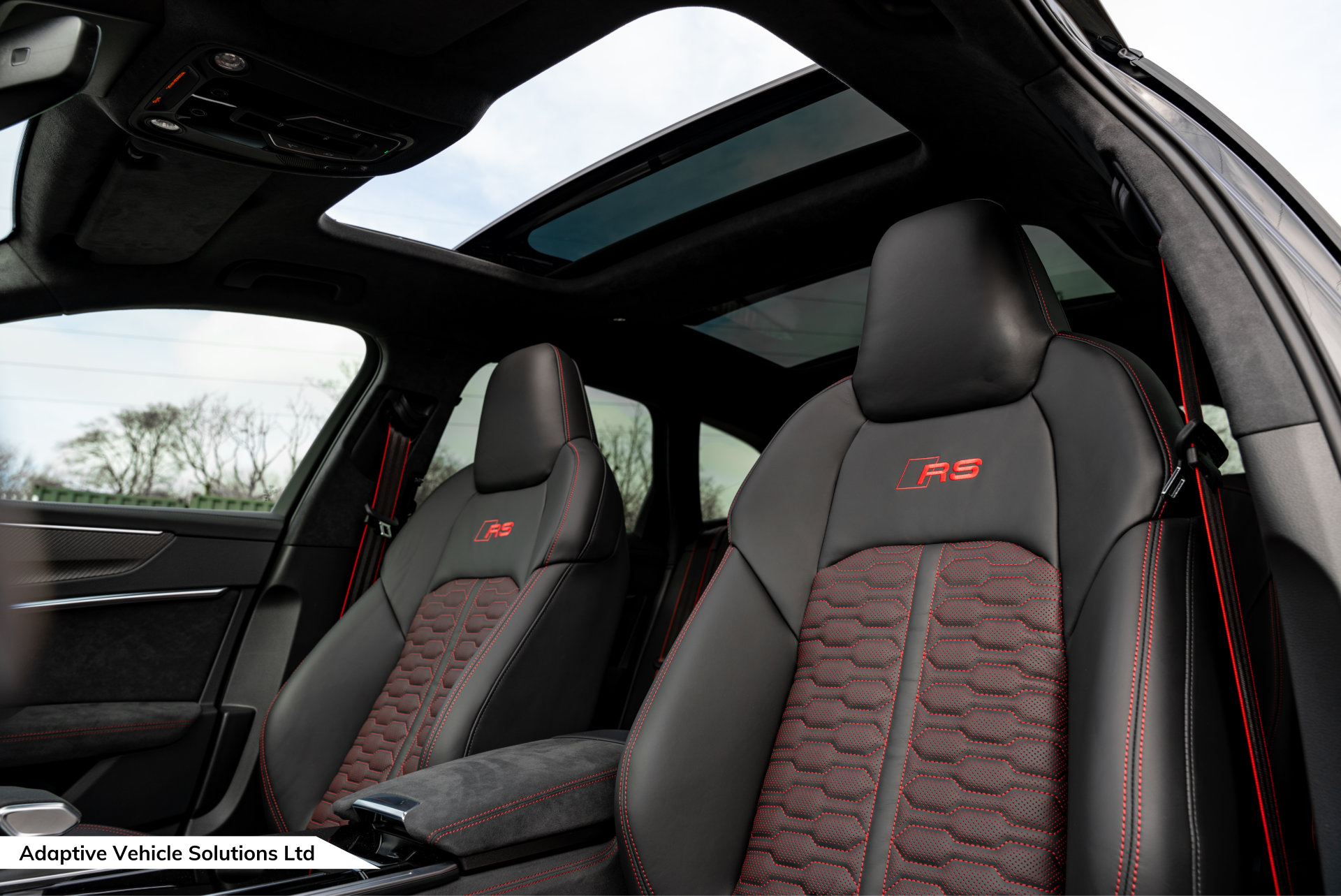 2023 73 Audi RS6 Performance Carbon Vorsprung Daytona Grey passenger side interior view