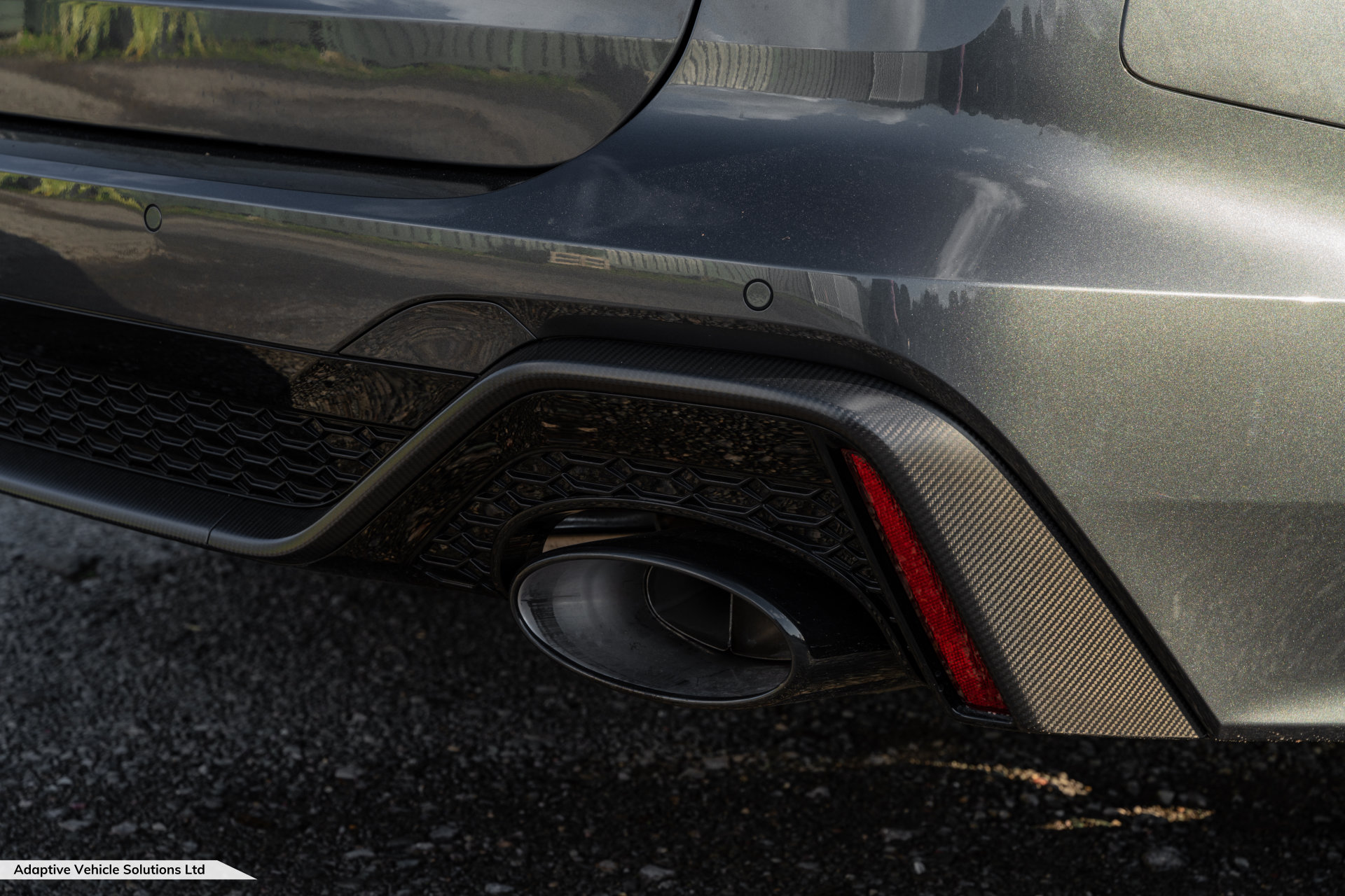 2023 73 Audi RS6 Performance Carbon Vorsprung Daytona Grey rear bumper moulding carbon fibre