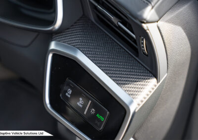 2023 73 Audi RS6 Performance Carbon Vorsprung Daytona Grey carbon dashboard