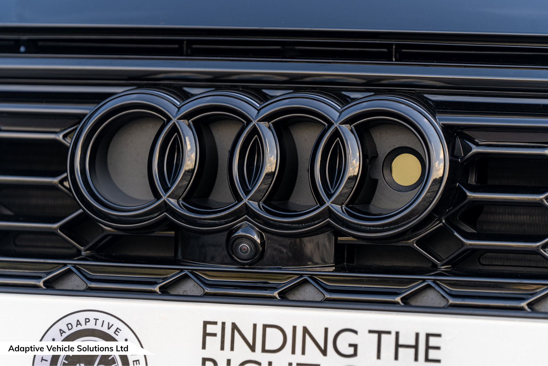 2023 73 Audi RS6 Performance Carbon Vorsprung MLU Towbar front logo and camera