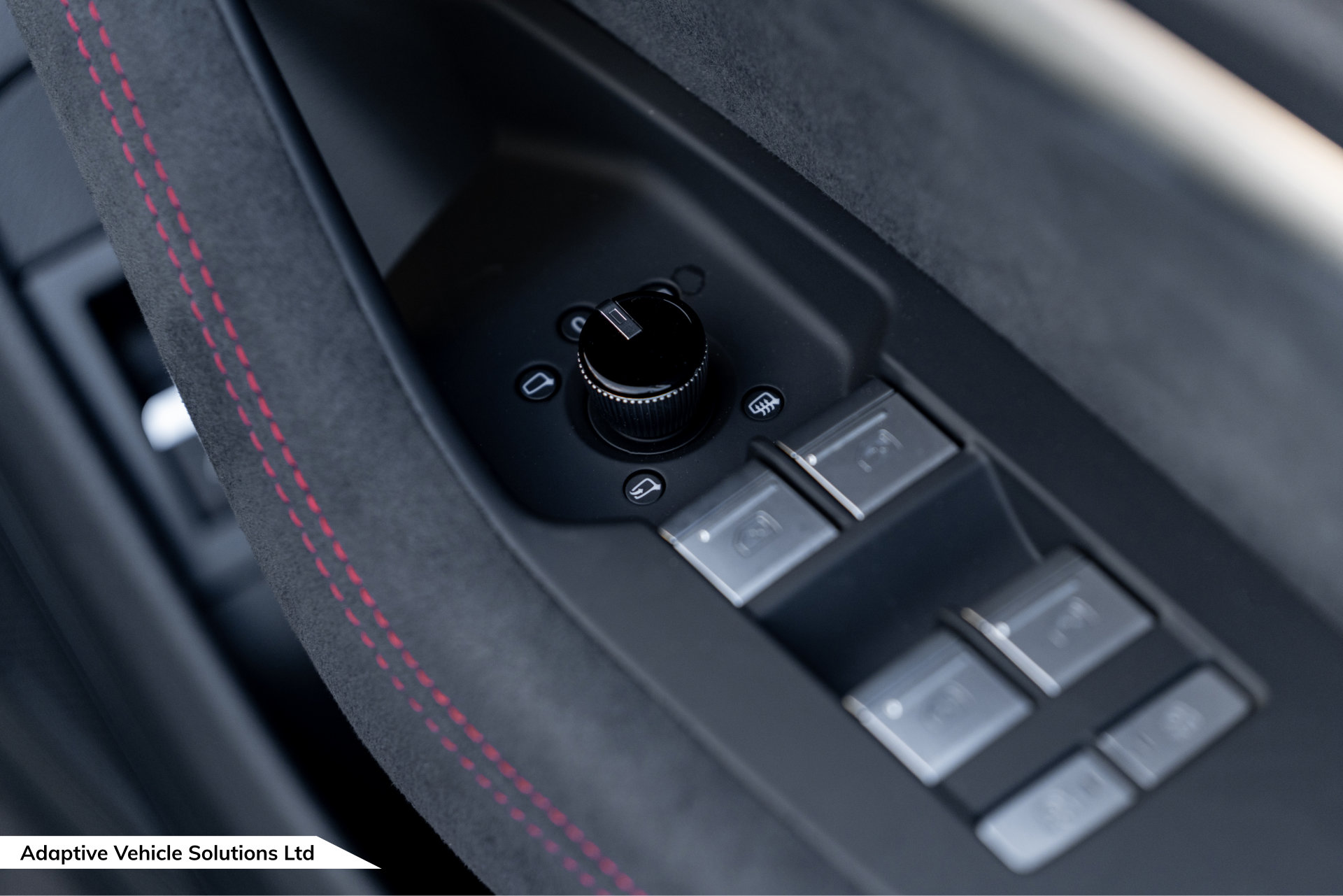 2023 73 Audi RS6 Performance Carbon Vorsprung MLU Towbar mirror controls