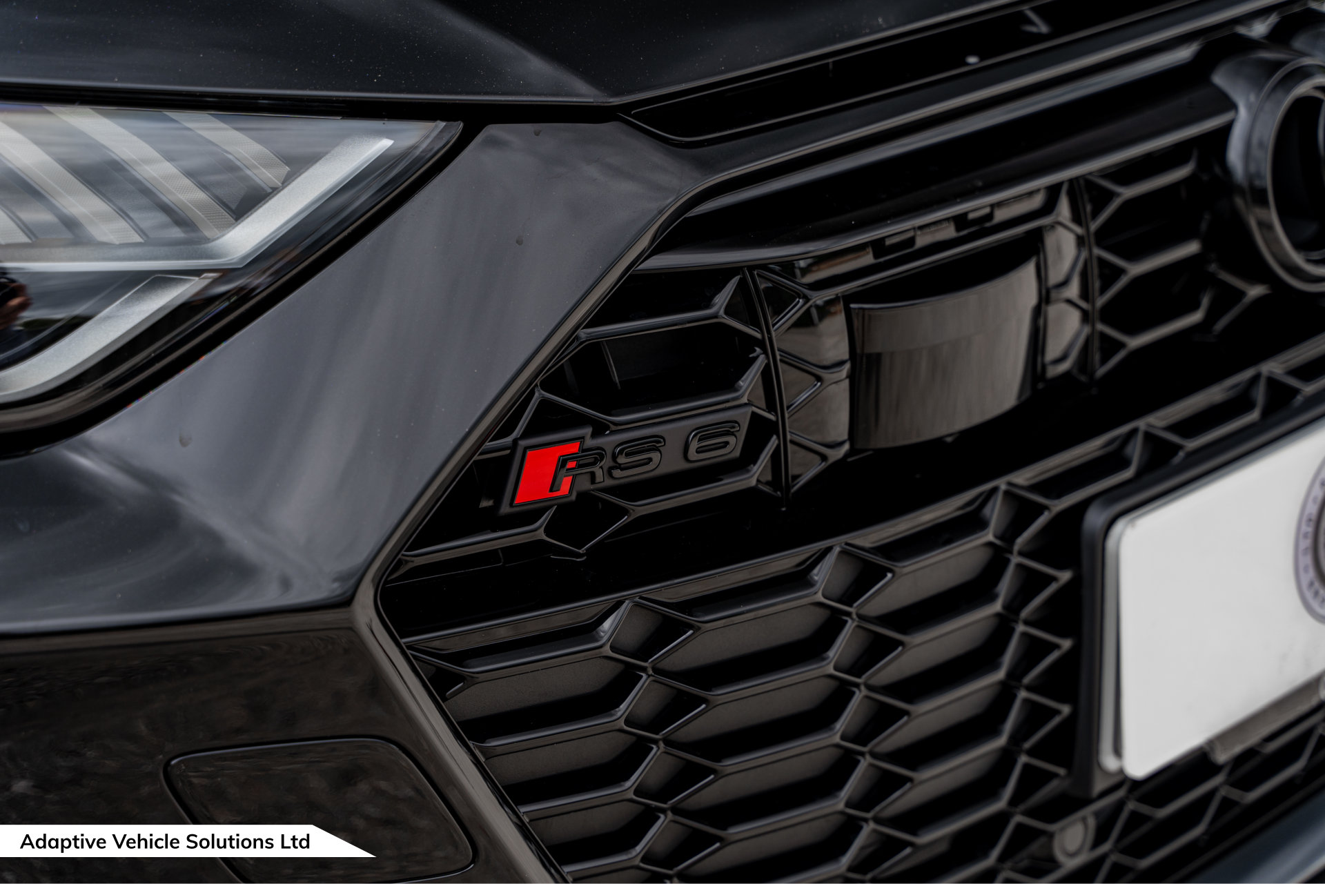 2024 Audi RS6 Performance Carbon Vorsprung Black Wheels front grille badge