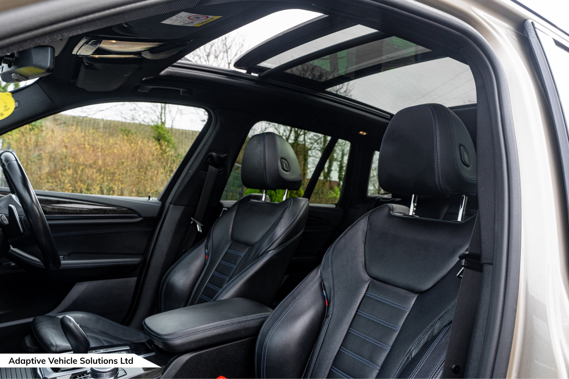 2019 BMW X3 M40i Sonnenstein passenger side seat