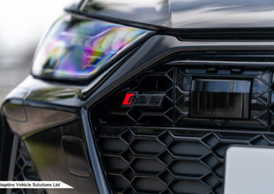 2024 Audi RS6 Performance Carbon Vorsprung Towbar Mythos Black front badge