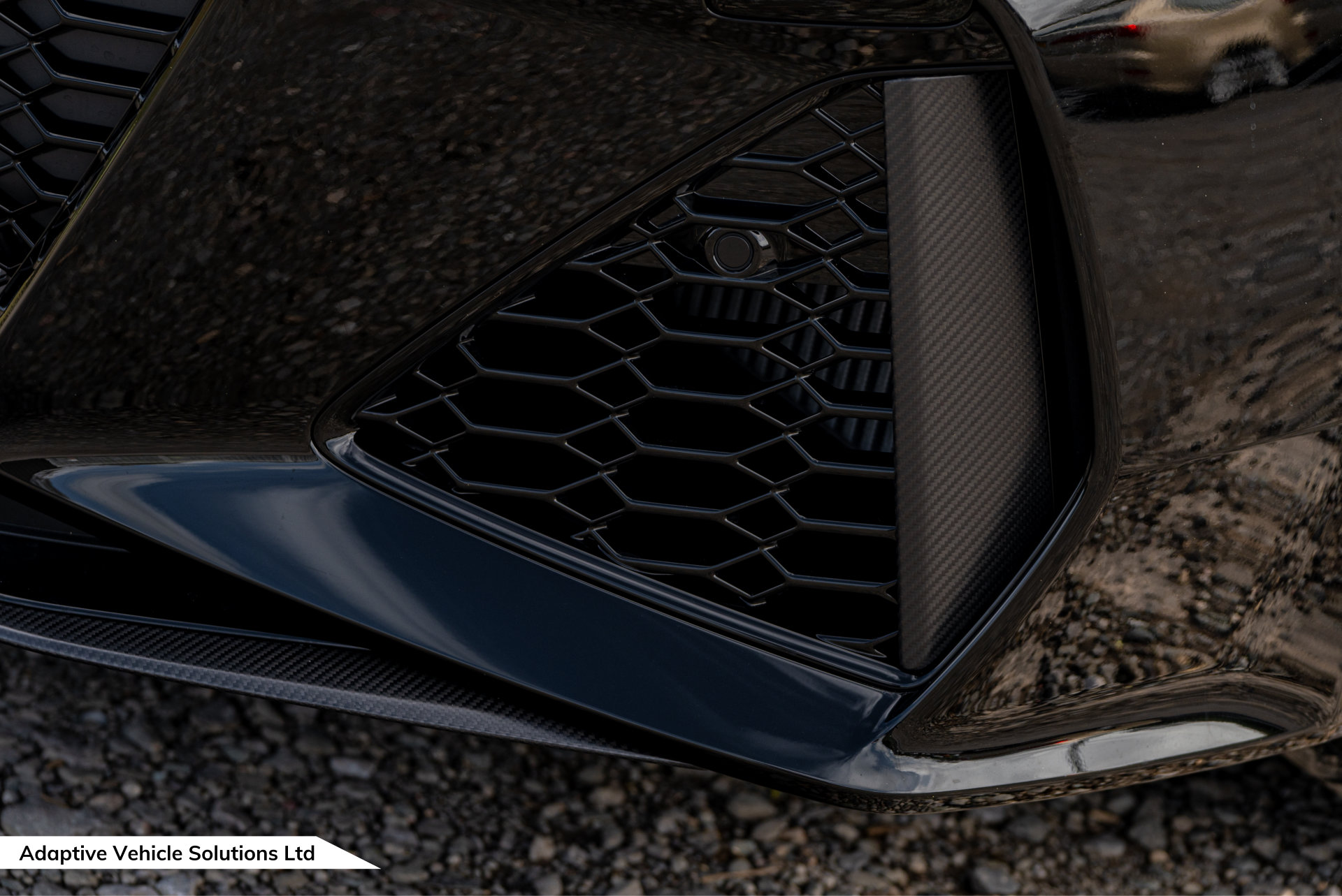 2024 Audi RS6 Performance Carbon Vorsprung Towbar Mythos Black front carbon inlays
