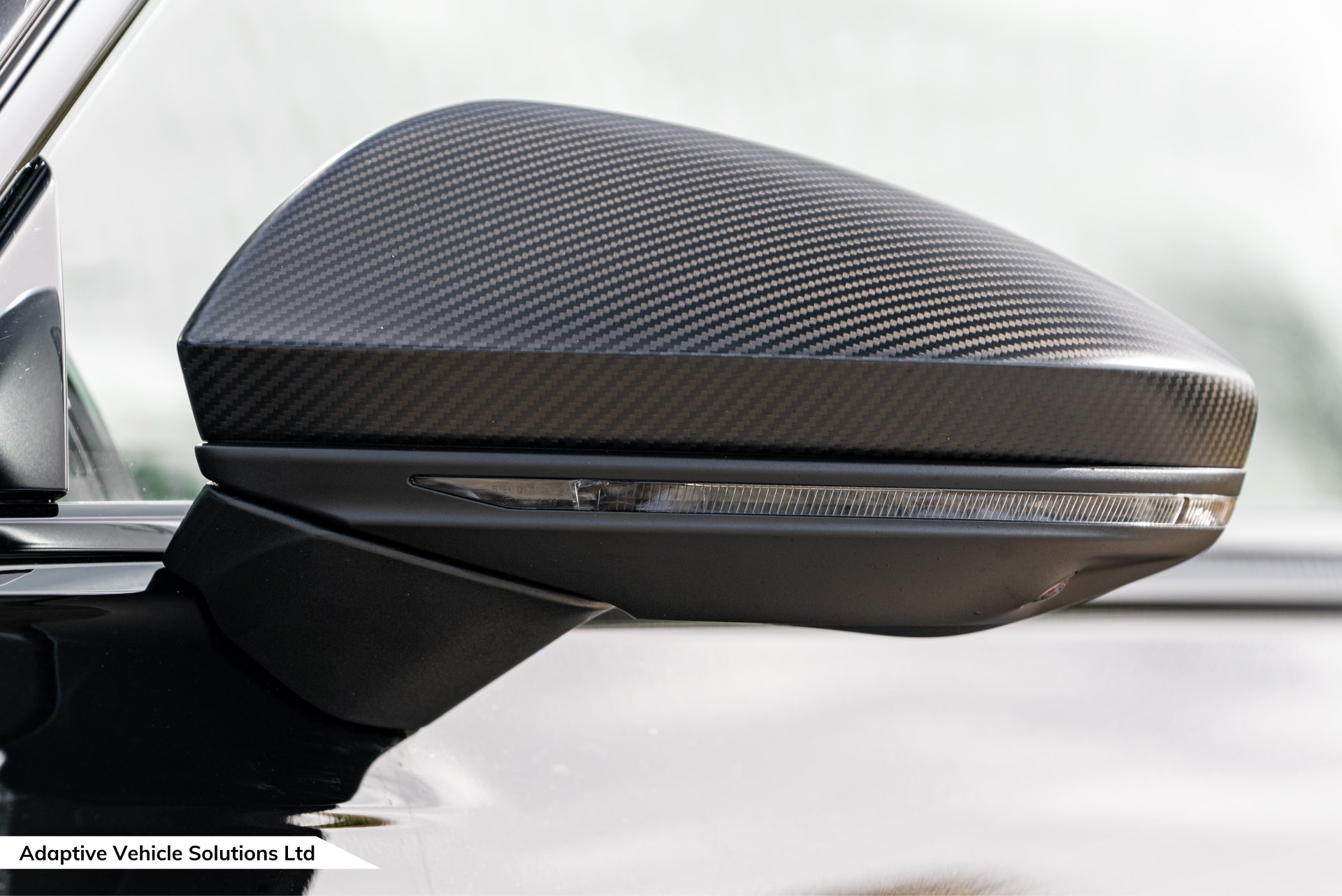 2024 Audi RS6 Performance Carbon Vorsprung Towbar Mythos Black carbon fibre mirror