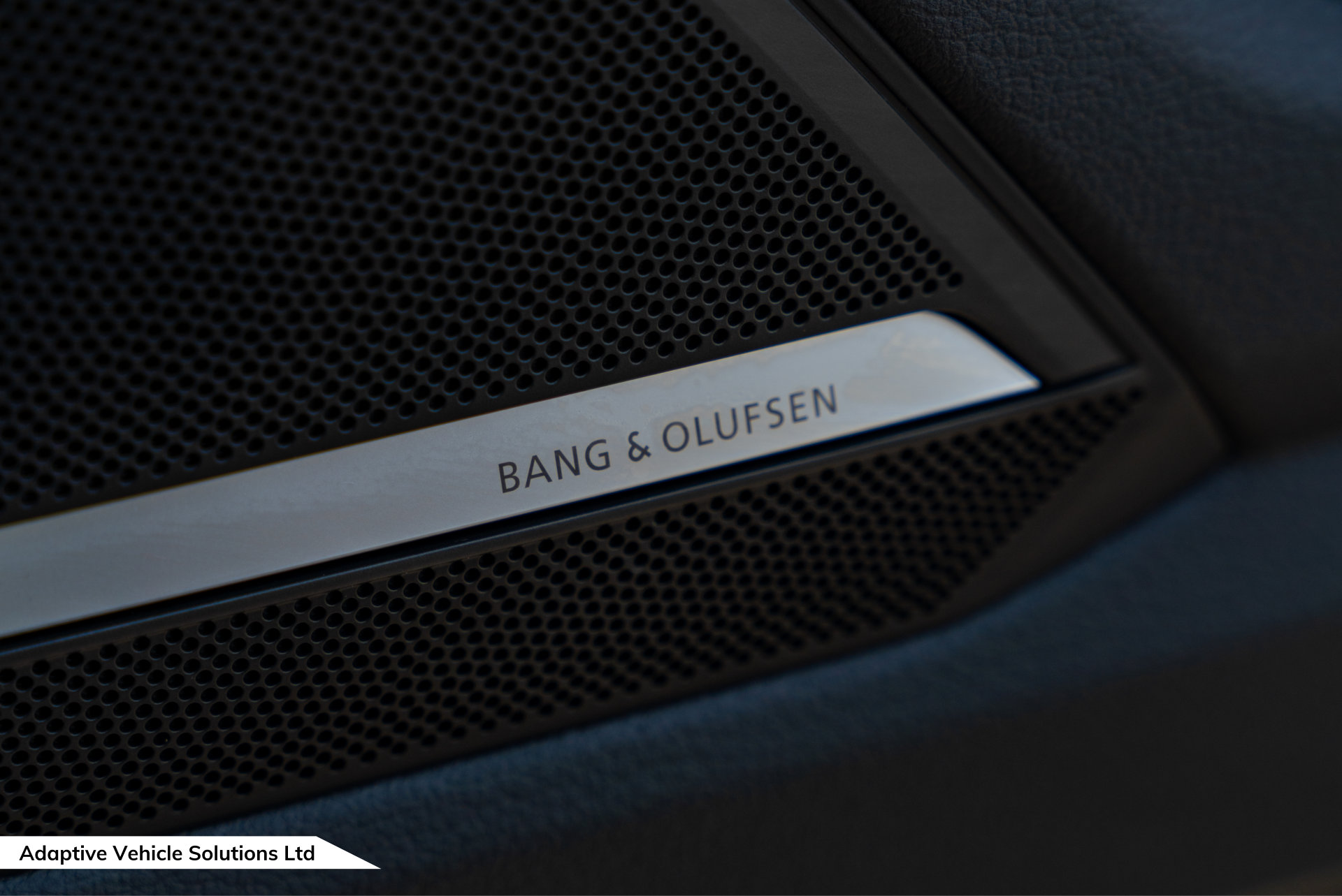 2024 Audi RS6 Performance Carbon Vorsprung Towbar Mythos Black Bang and Olufsen