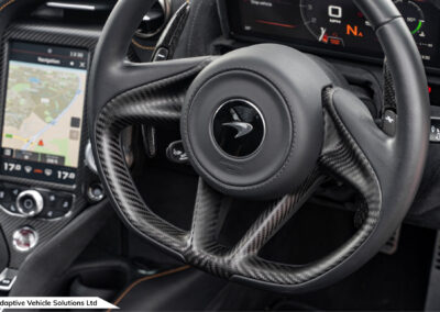 2021 McLaren 720s Performance Coupe steering wheel carbon
