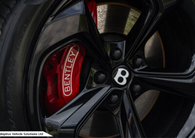2022 Bentley Bentayga S Black red calipers