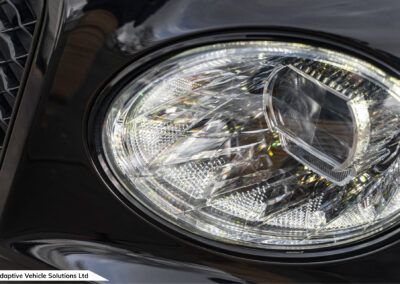2022 Bentley Bentayga S Black crystal effect lights