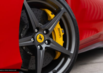 2014 Ferrari 458 Spider Rosso Corsa Crema giallo modena calipers