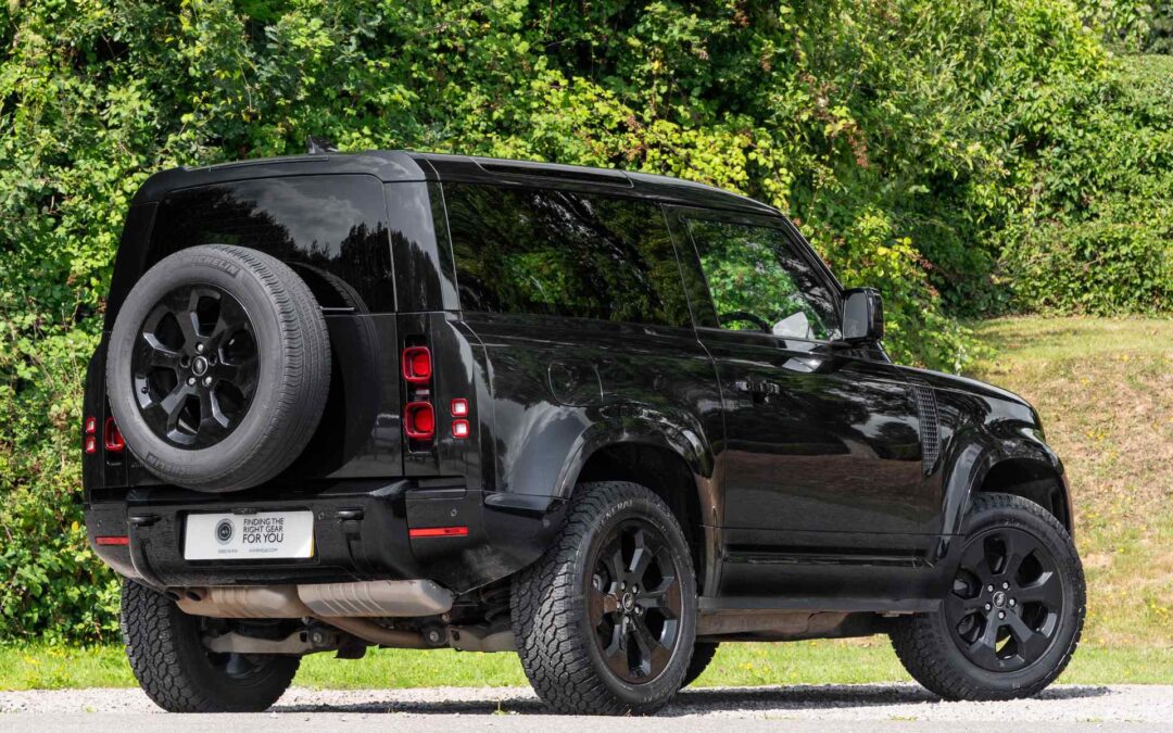 Land Rover Defender 90 D250 X-Dynamic HSE