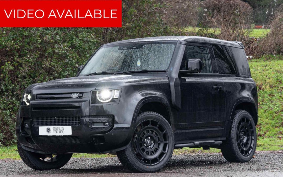 Land Rover Defender 90 D250 X-Dynamic HSE